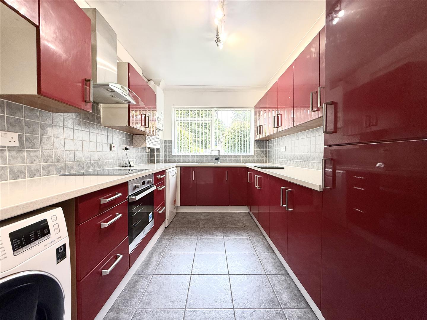 Long Oaks Court, Sketty, Swansea, SA2 0QH